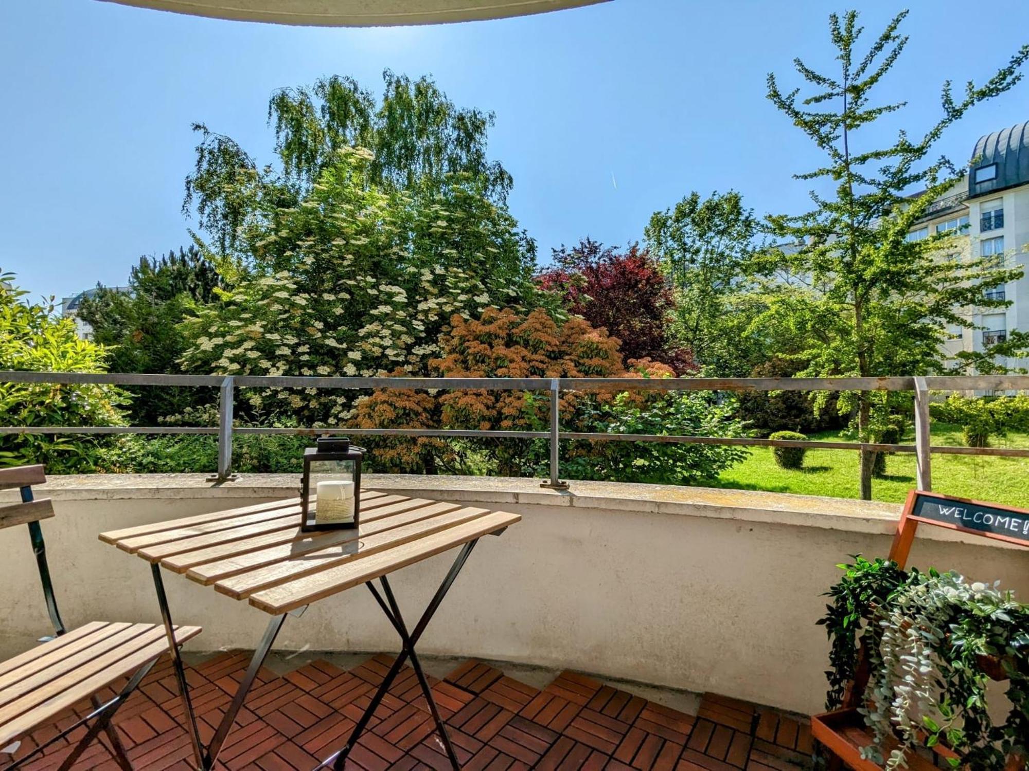 Studio Cosy Au Pied De La Gare De Cergy Le Haut - 35 Min De Paris Apartment Exterior photo